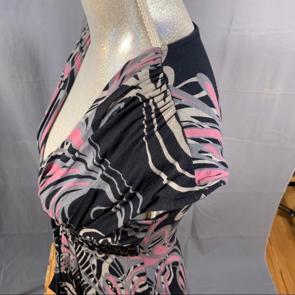 Express Black Graphic Top w/Rhinestone detail (S) - Picture 10 of 16